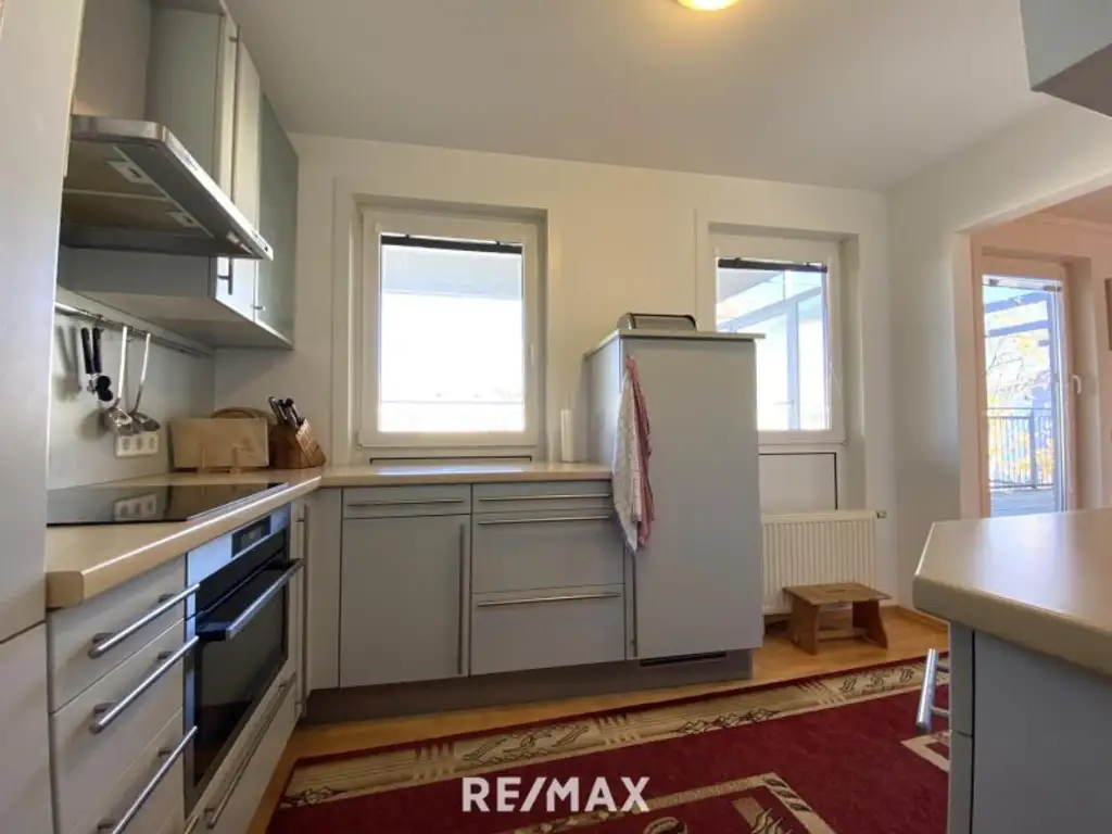 DG-Wohnung mit 2 Terrassen auf Wohnebene und phänomenalem Fernblick über Wien