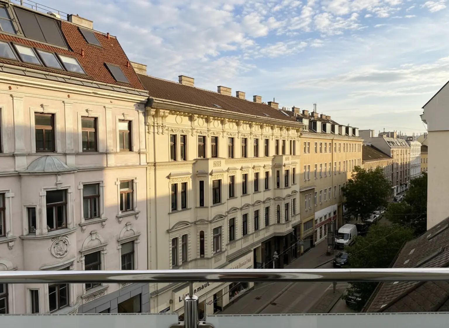 Leistbare Familienwohnung mit kleinem Balkon mitten im Grätzl