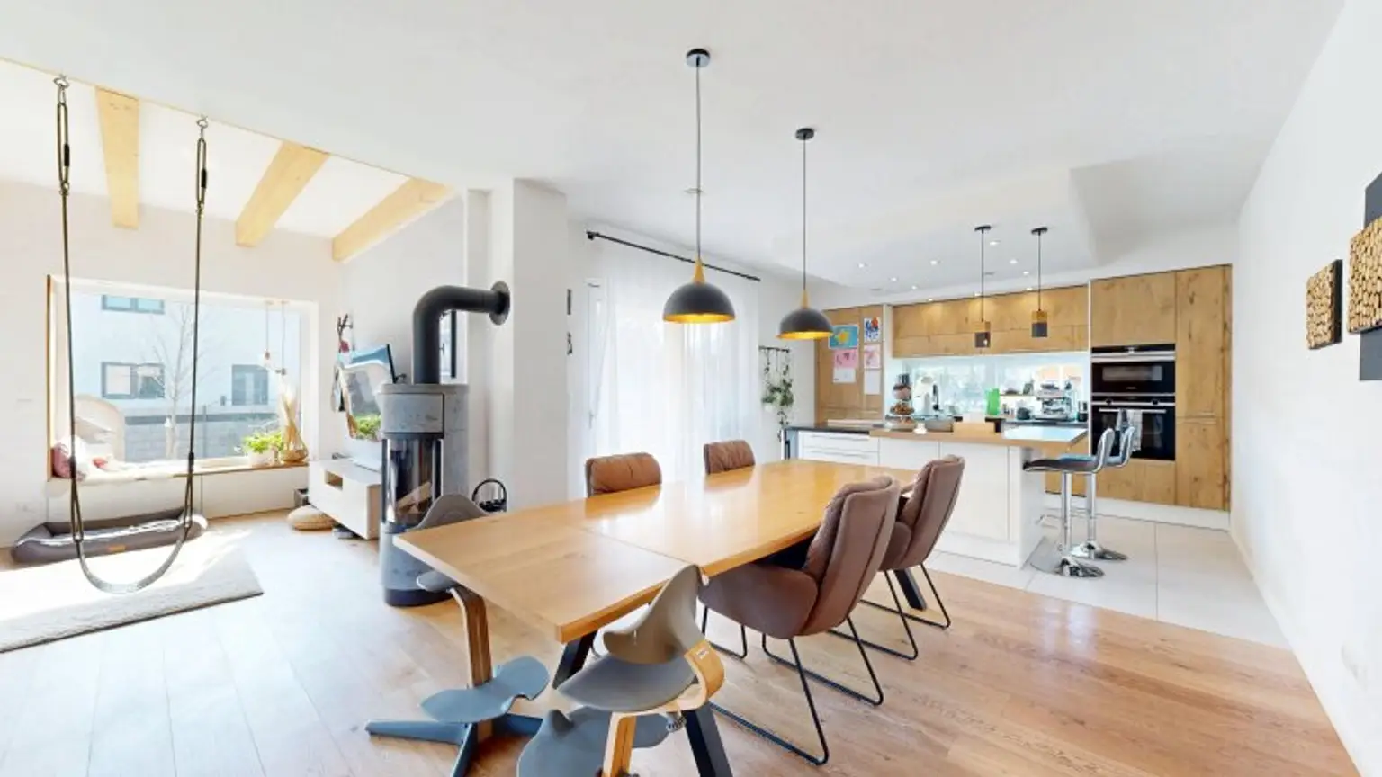 Wohn-/Essbereich mit Küche