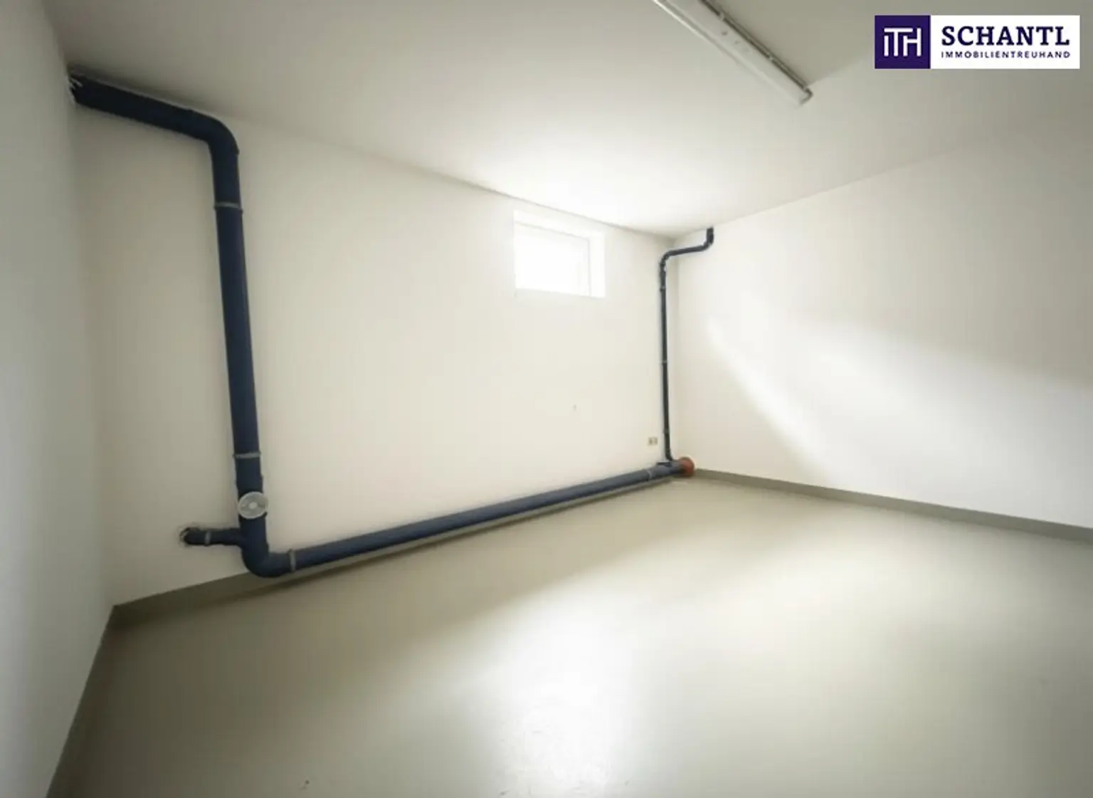 SONNENLAGE - Neuwertiges ca. 160m2 großes Traumhaus mit idyllischem Garten + Terrasse, 2 Garagen & Top-Ausstattung in Ruhelage