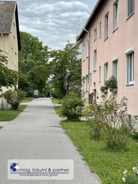 richtig gute 3 Zimmerwohnung neben U1, auch Anlage geeignet