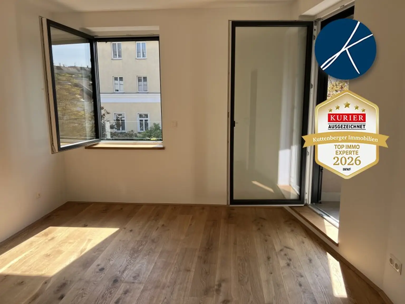 Schlafzimmer mit Grünblick auf Kastanienbäume