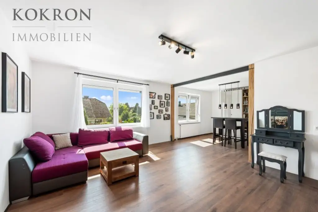 Mitten in der Natur! Willkommen in Ihrem neuen Zuhause, mit viel Freifläche, Pool und Raum für Ihre Ideen.