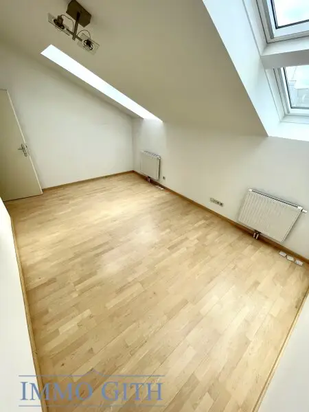 DACHGESCHOSSJUWEL MIT SPEKTAKULÄREM WIENBLICK - UNBEFRISTET & PROVISIONSFREI ZU MIETEN!