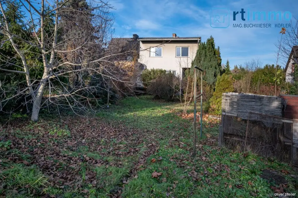 Einfamilienhaus in Stockerau mit schönem Grund - Nähe Freibad.