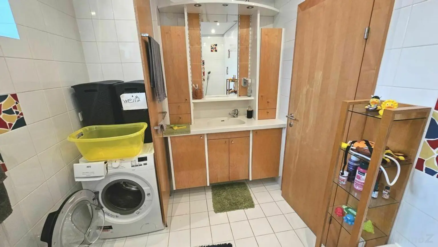 **Barrierrefreie & großzügige Wohnung** sonnige Loggia mit Grünblick** Carport**