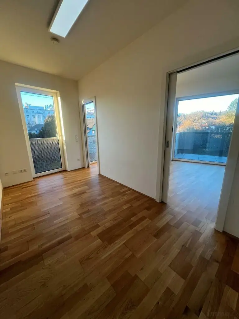Neuwertige 2-Zimmerwohnung nähe LKH