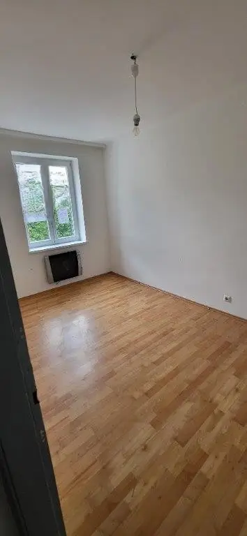 Schlafzimmer 2 (vor Vermietung)