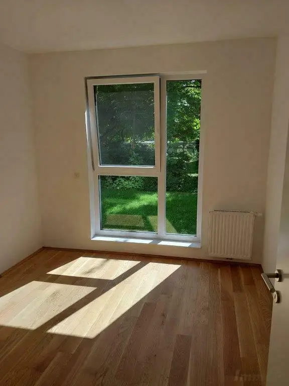 Großzügige 5-Zimmer-Gartenwohnung mit Tiefgaragenplatz in Villenviertel zwischen UNI und LKH - Nähe Hilmteich ab sofort zu vermieten!