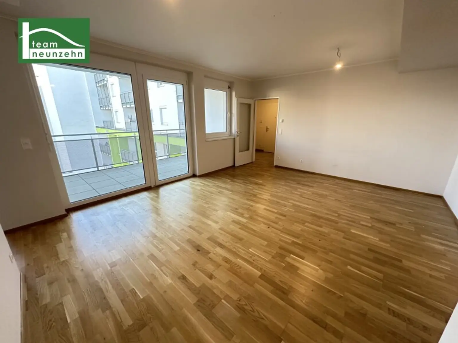 Familientraum im Mautner-Markhof mit Süd-Terrasse! Traumküche- und Bad sowie Abstellraum! GEMEINSCHAFTLICHE DACHTERRASSE!