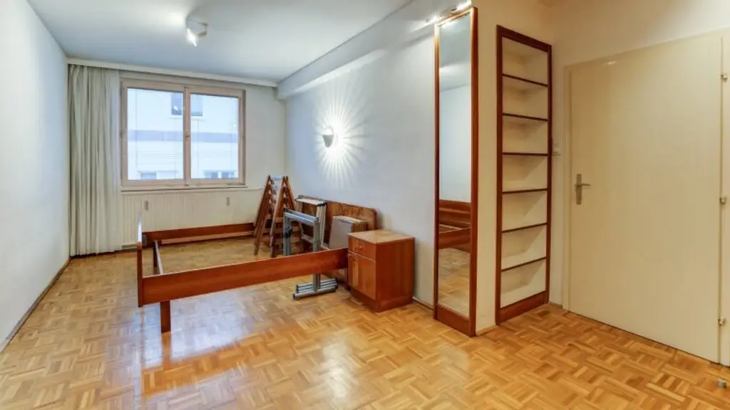 * WG geeignet * perfekte Starter / Paarwohnung * 2 Zimmer * saniert *