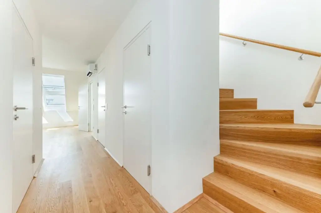 Erstbezug! Großartige 3-Zimmer-Maisonette mit Dachterrasse nahe Rochusmarkt zu vermieten!