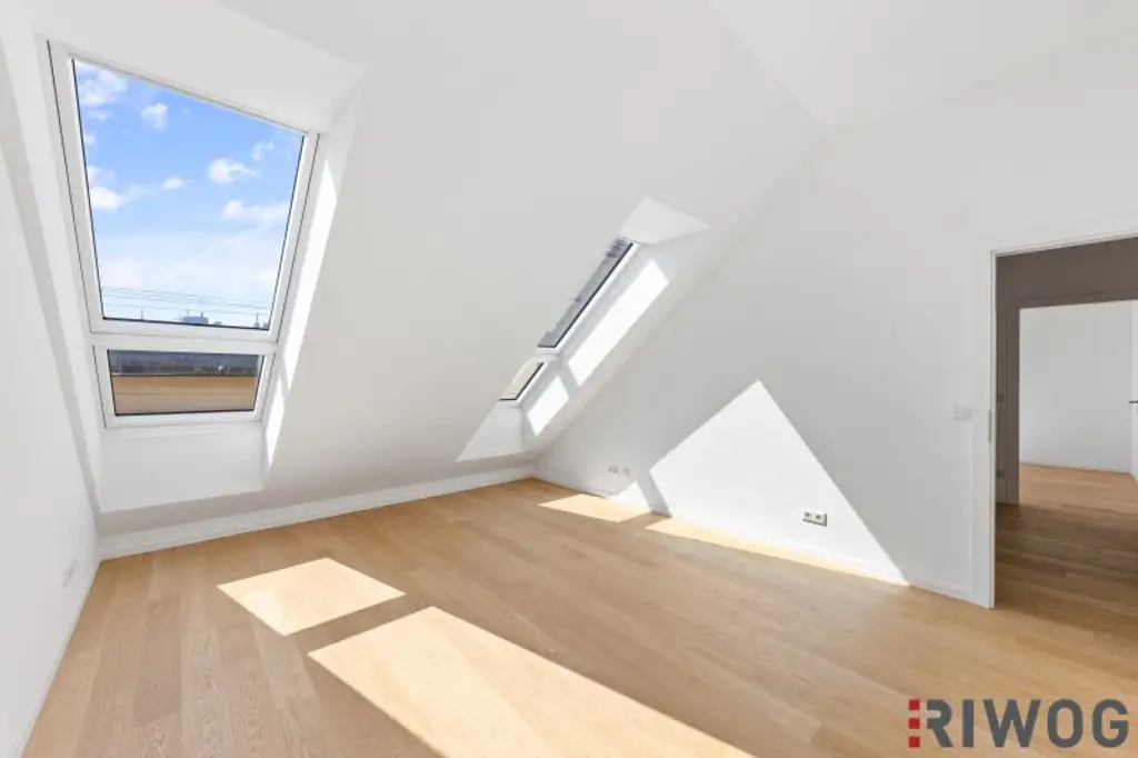 Imposante und sehr helle Dachgeschosswohnung mit 2 Terrassen und hochwertiger Ausstattung in ehemlaigen Fuhrwerkhaus