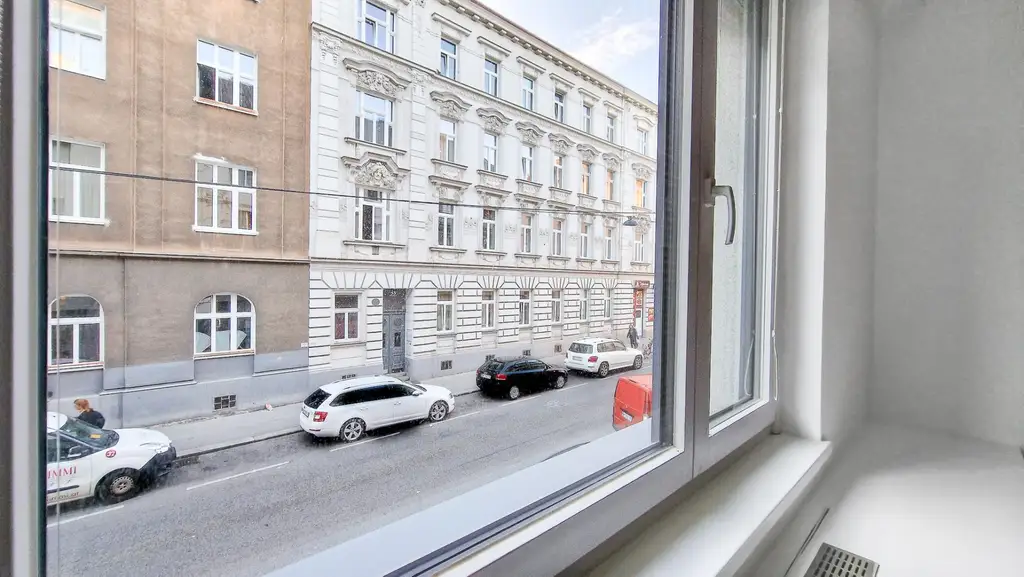 Eigentumswohnung mit Garage in ausgezeichneter Lage nahe Brunnenmarkt. Top Verkehrsanbindung und Infrastruktur