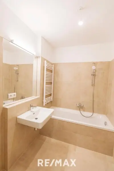 ERSTBEZUG! ÜBER DEN DÄCHERN WIENS PROVISIONSFREI!