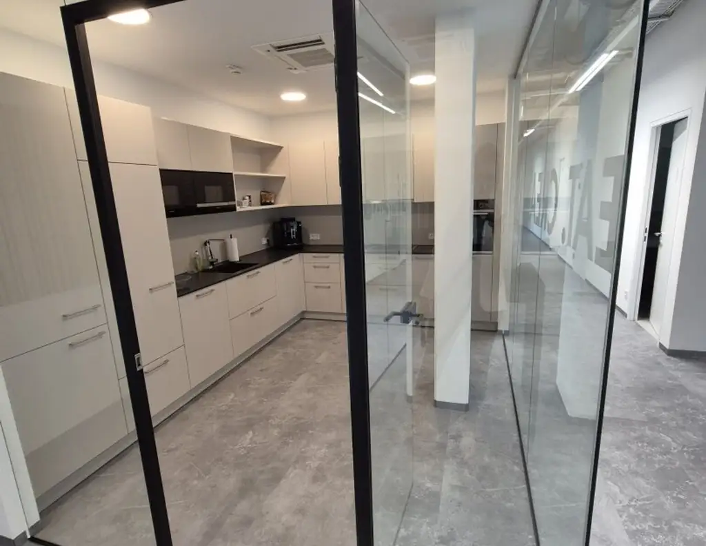 SHARED OFFICE im UKO Tower - Wissenspark Salzburg Urstein