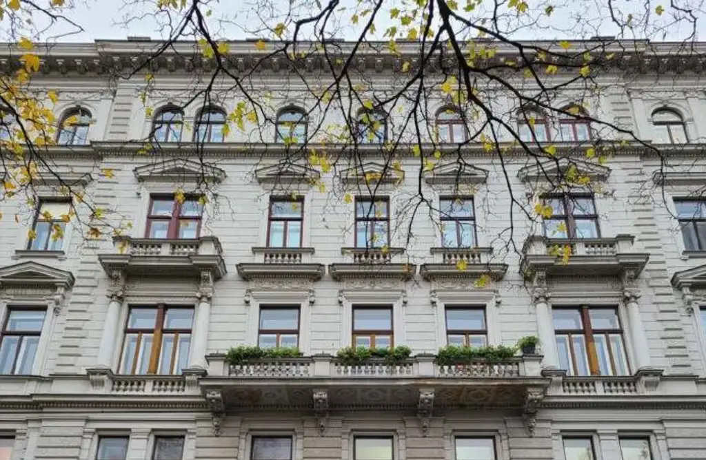 Altbau Büro in Top Lage am Börseplatz