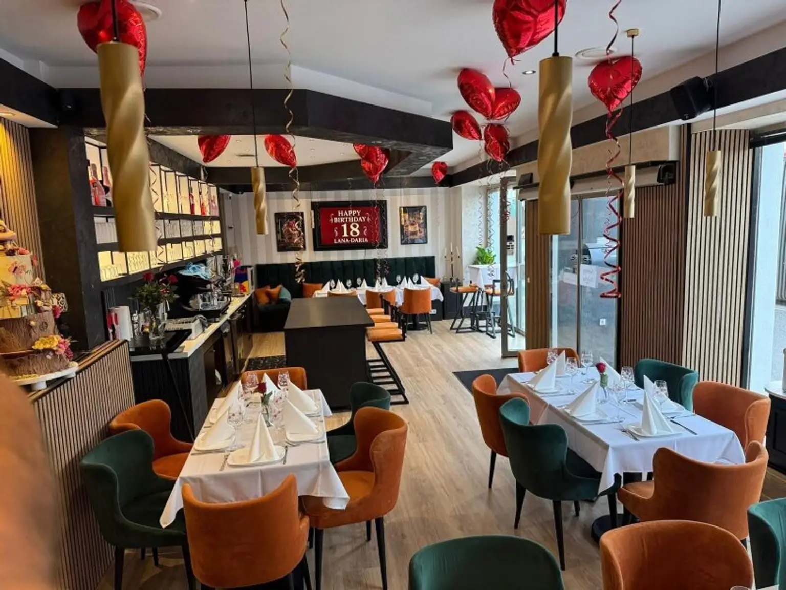 Cafe Restaurant-Konditorei-Eissalon-Catering