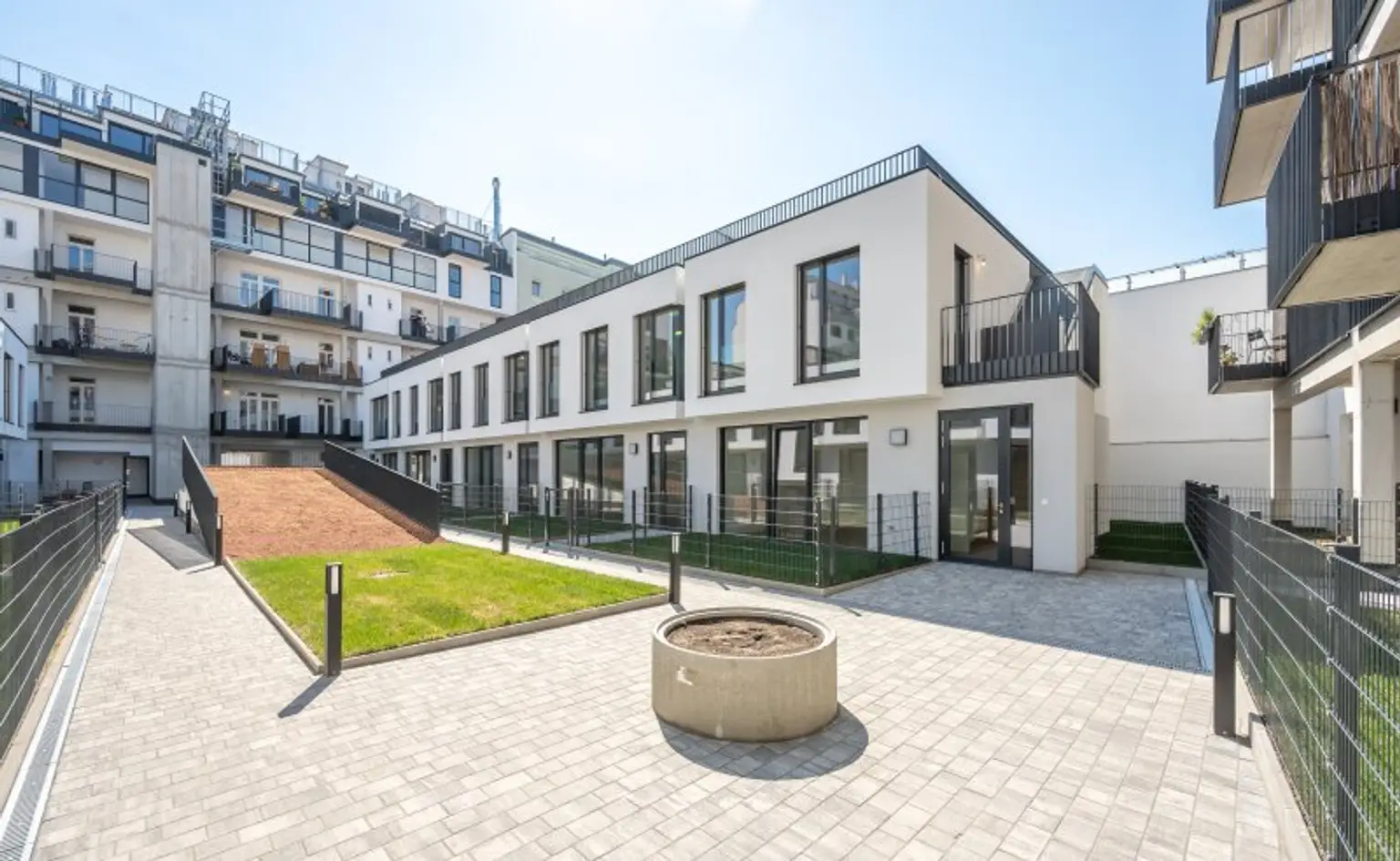 ***NEU***Townhouses in bester Lage mit Garten und Dachterrasse!