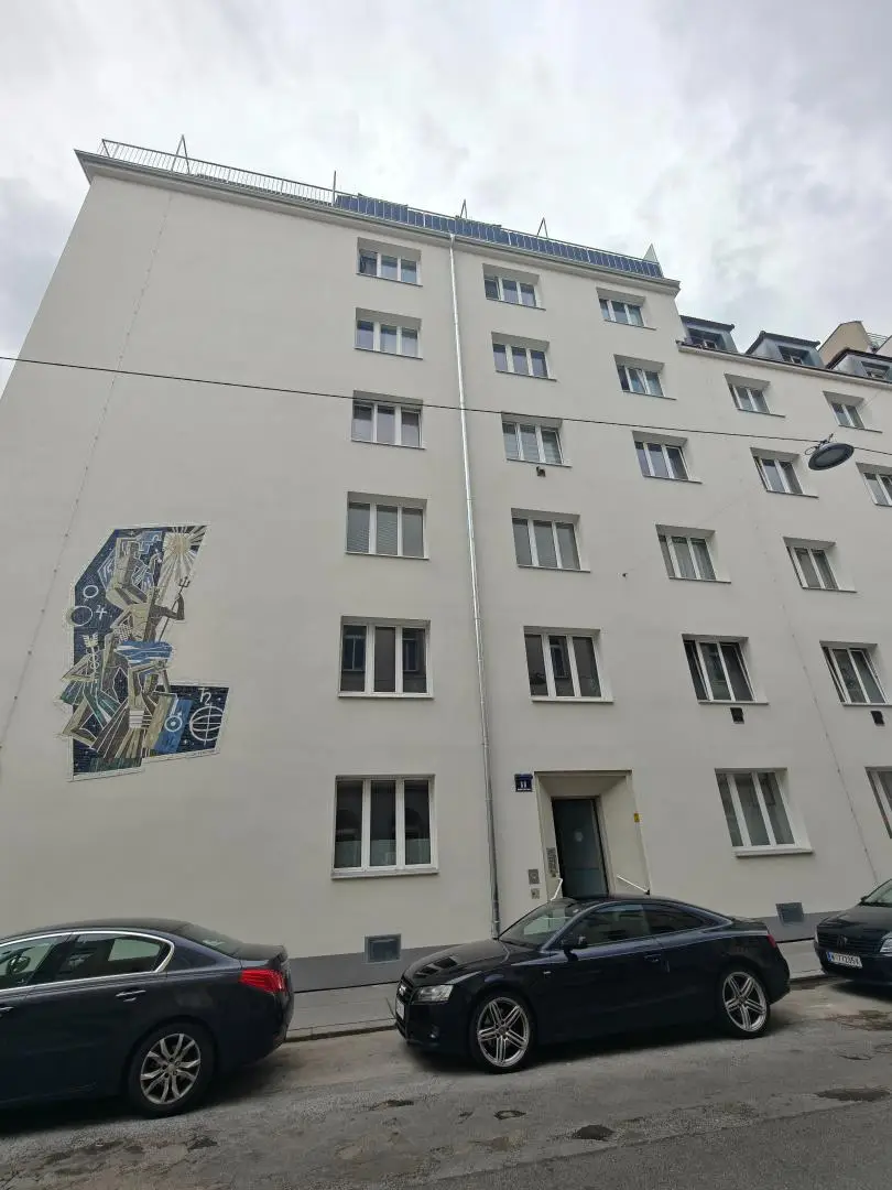 2 Zimmer + Küche Stadtwohnung nähe Hauptbahnhof | Dachgeschoss mit Sonnen-Terrasse | Lift
