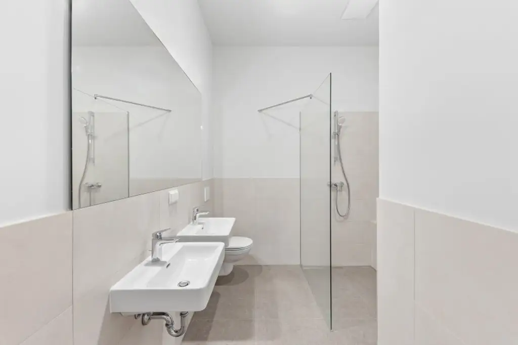 3-Zimmer-Altbaueigentumswohnung in generalsaniertem Altbau mit Balkon