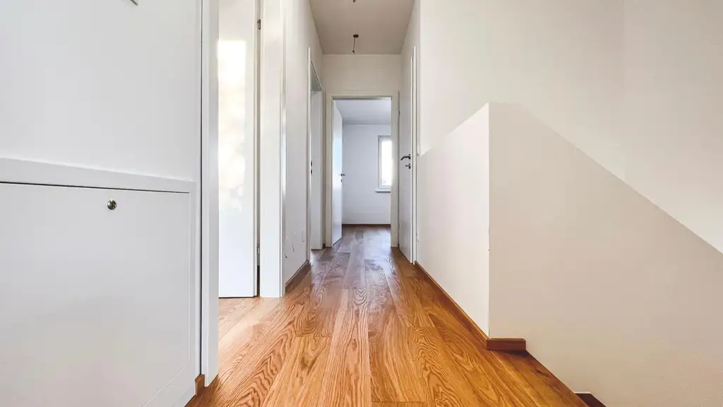 Neubau – Schlüsselfertiges Reihenhaus mit Garten & 2 Stellplätzen in Kottingbrunn