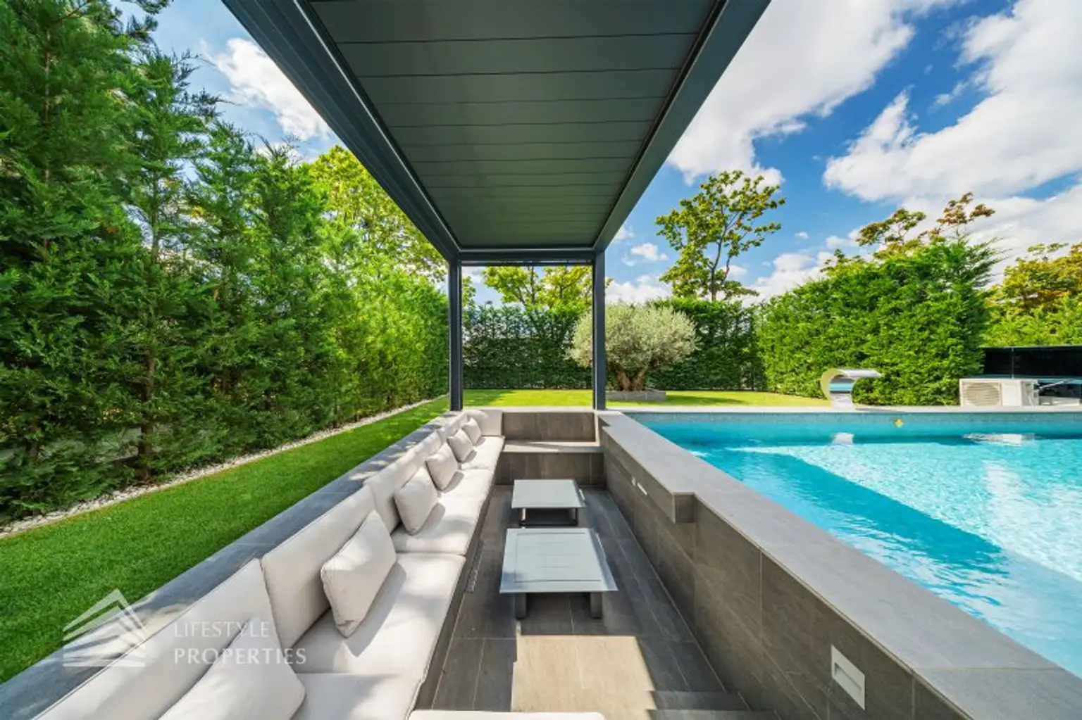 Grandiose Luxusvilla mit Pool - Ihr Rückzugsort Nähe Wienerberg