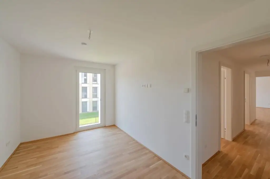 Balkonwohnung in Grünruhelage- Schwimmbad und Sauna im Haus. PROVISIONSFREI
