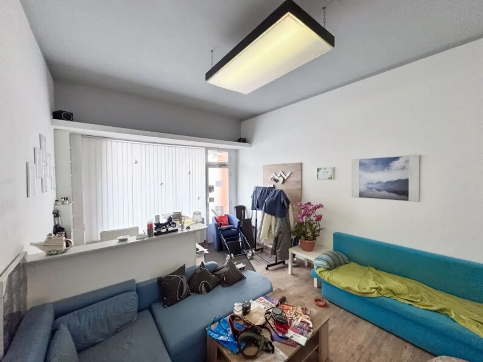 86 m2 für Atelier, Einzelhandel, Studio, Büro etc. im EG zu verkaufen! Zwei StraßenzugängeWattgasse!