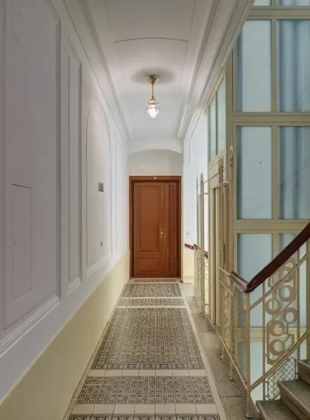 Modernes Büro im Stilaltbau direkt beim Schwarzenbergplatz/Karlsplatz ZU VERMIETEN