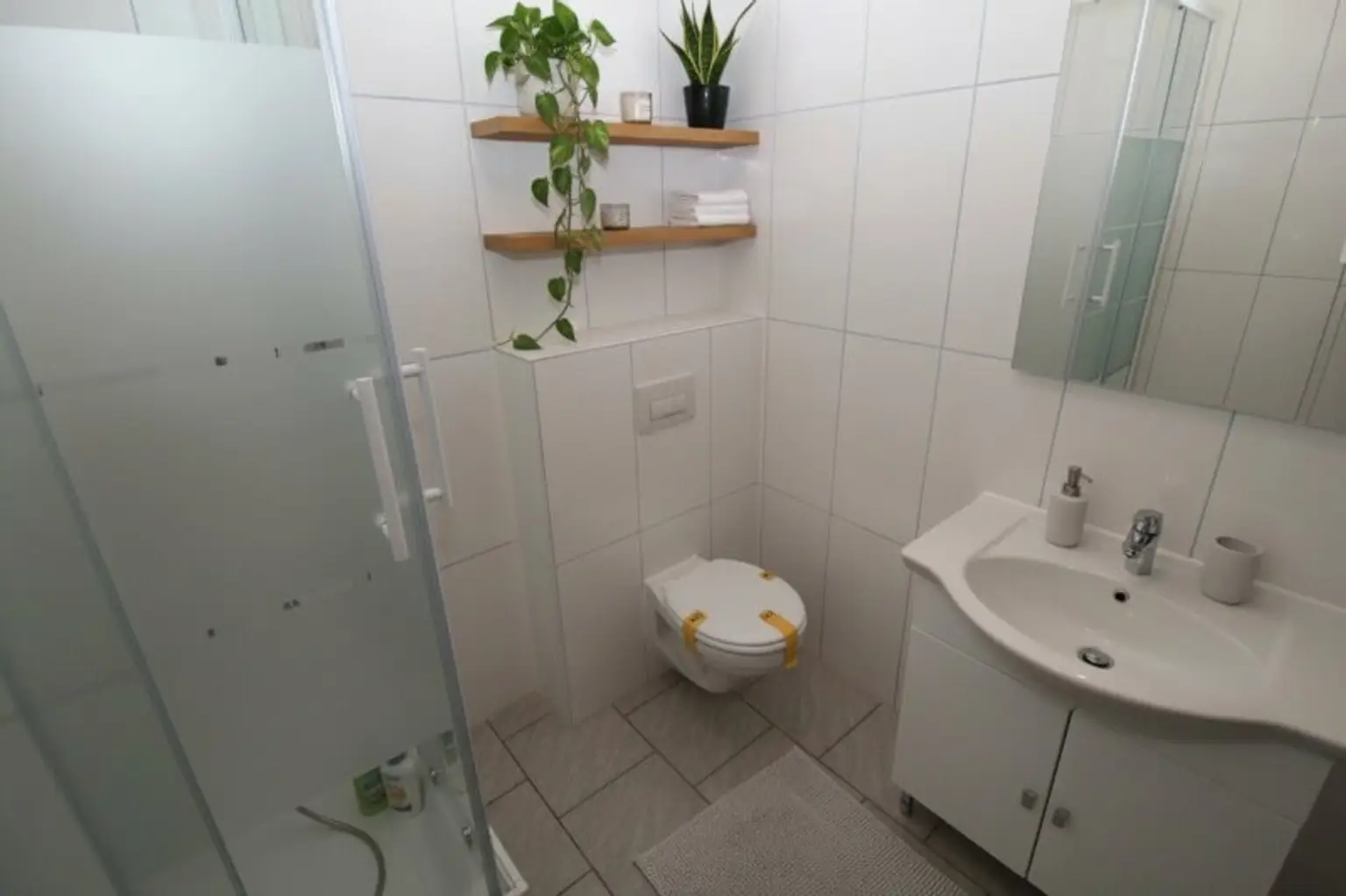 Badezimmer: KI generierte Einrichtung