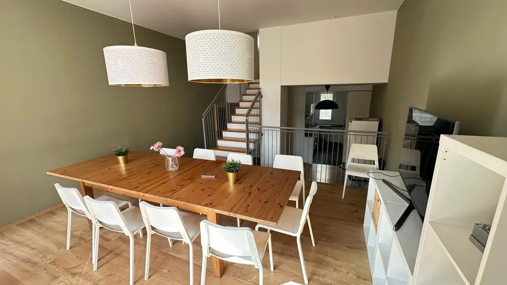 "Architektonisch reizvolles Wohnen mit Terrassen"