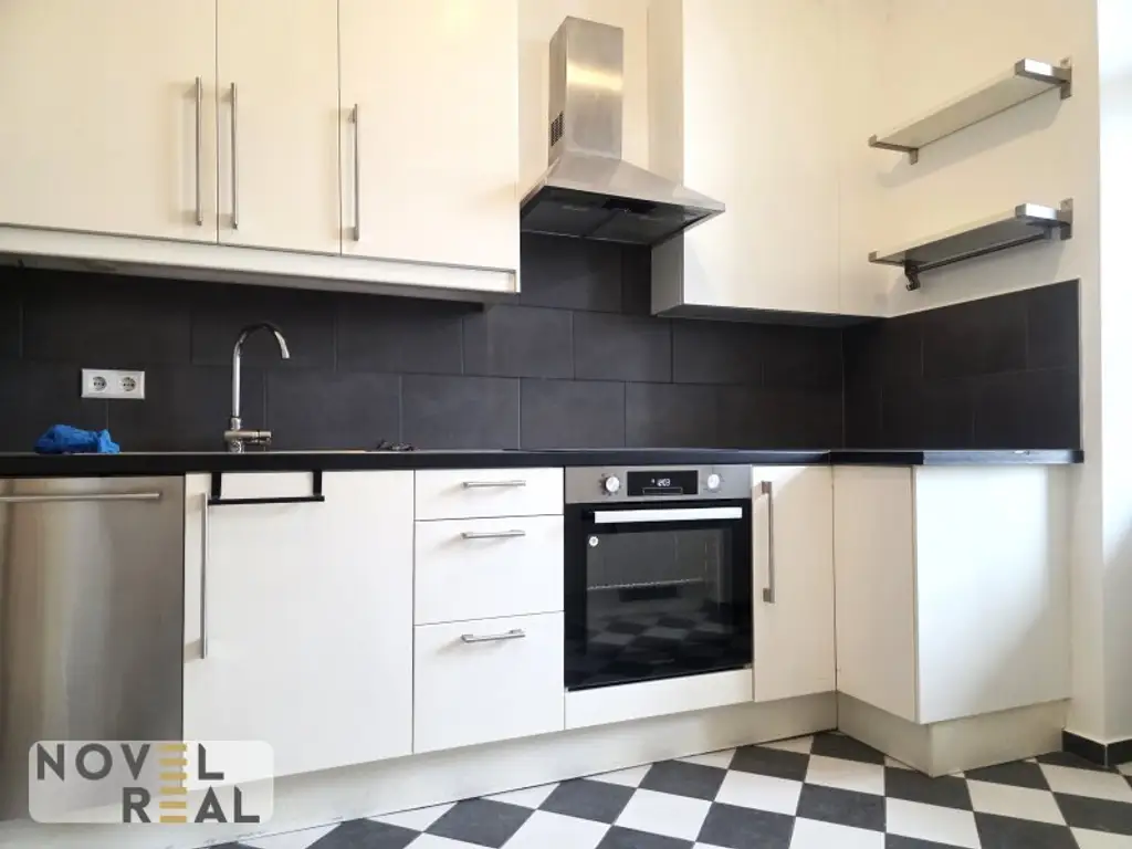 Wunderschöne  2,5-Zimmer-Wohnung! Ausgezeichnete Lage!