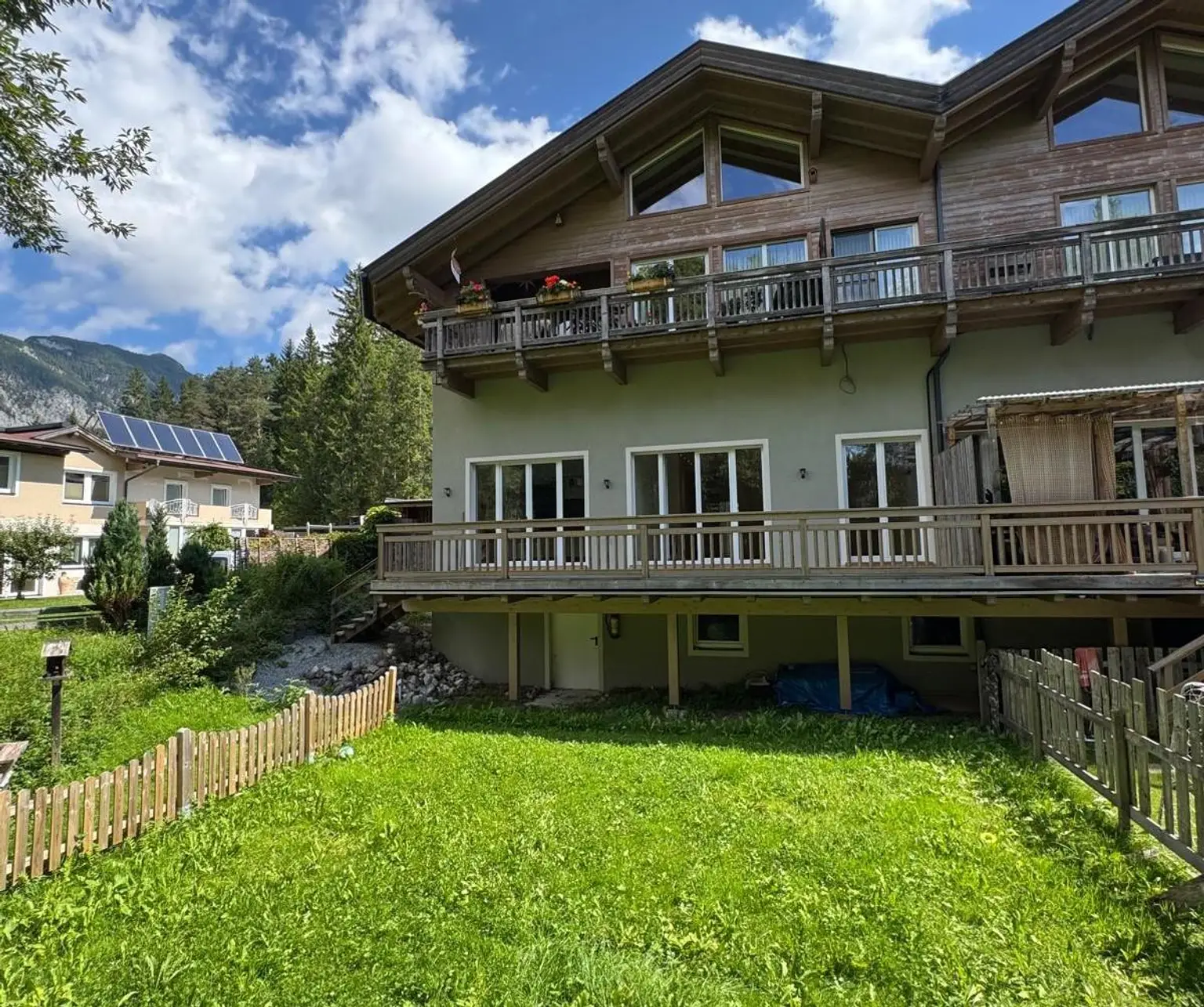 Lebensqualität pur: Moderne 4-Zimmer-Wohnung im Naturparadies