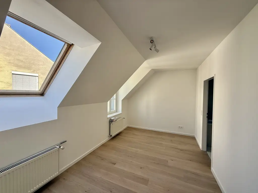 2- Zimmer Dachgeschoßtraum in 1050 Wien