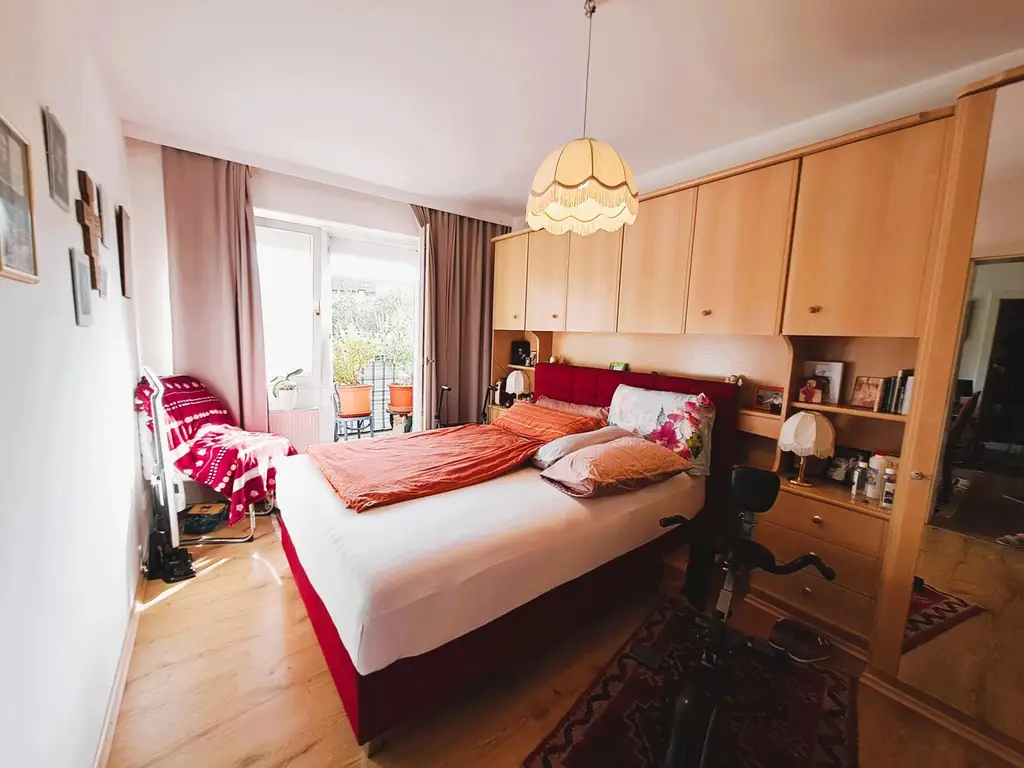 Charmante 2 Zimmer Wohnung mit Balkon und grandiosem Blick