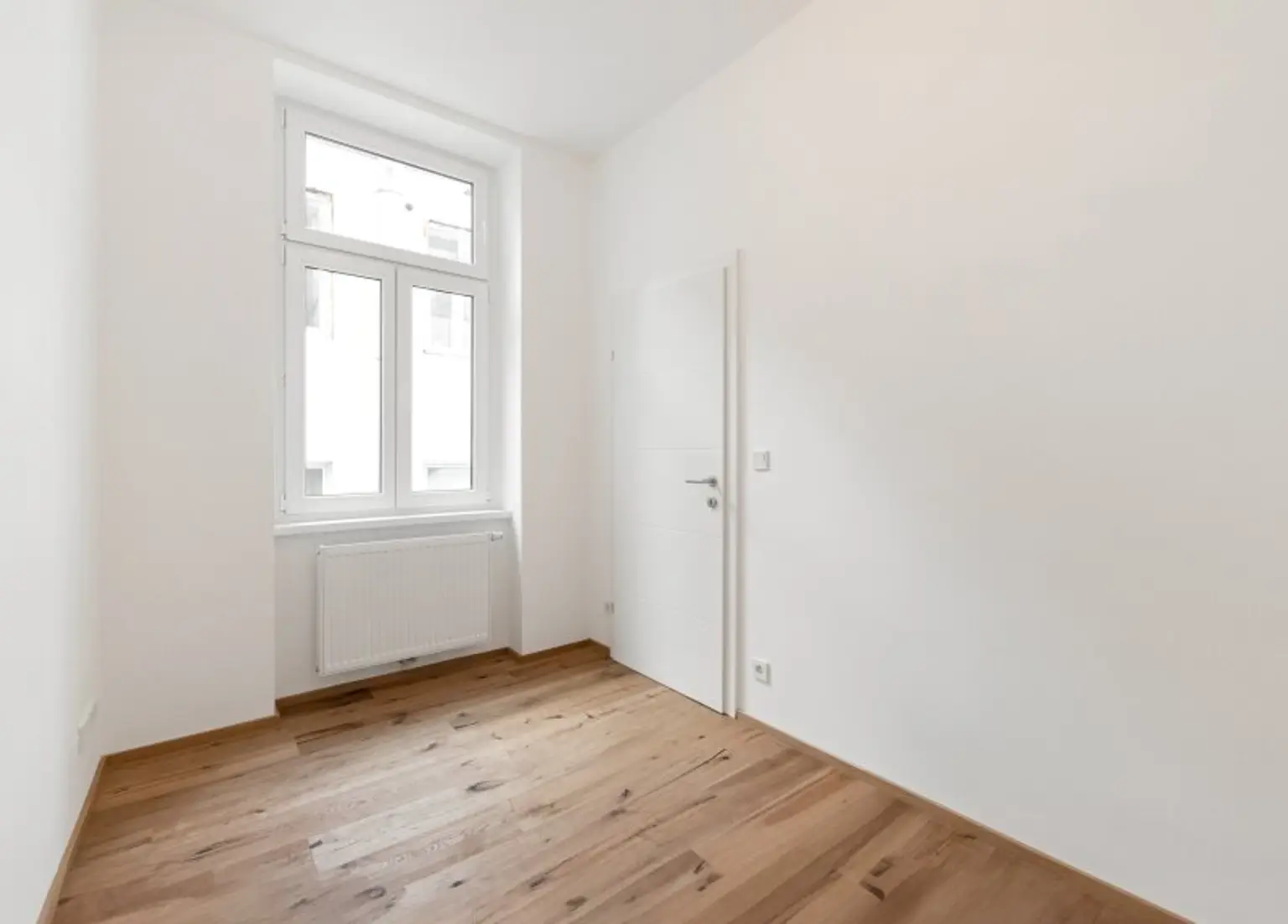 Altbau-Erstbezug Nähe Augarten!