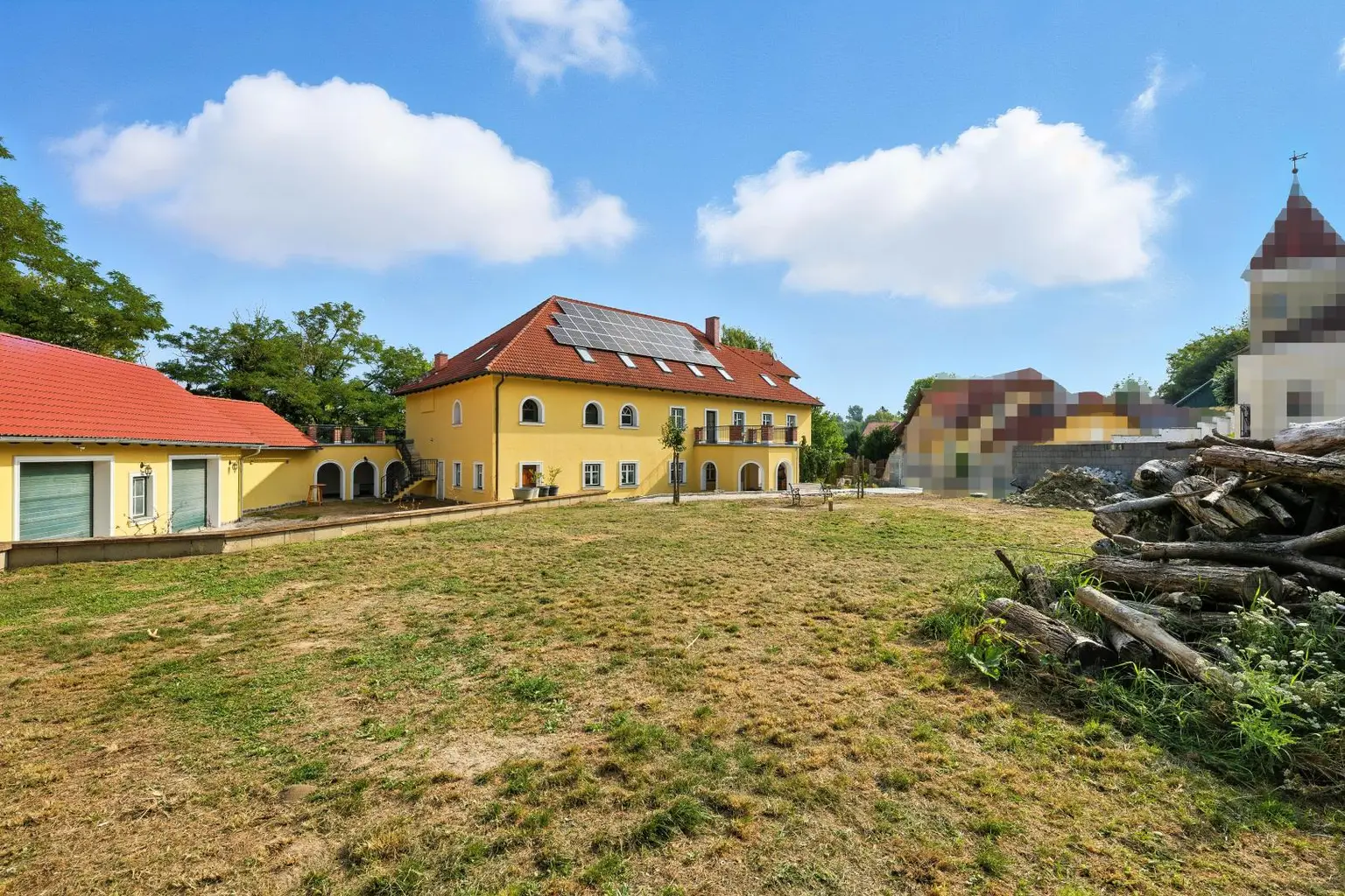 Landidylle, Historie und jede Menge Potenzial: EHEMALIGE MÜHLE – HEUTE EIN REFUGIUM DER BESONDEREN KLASSE!