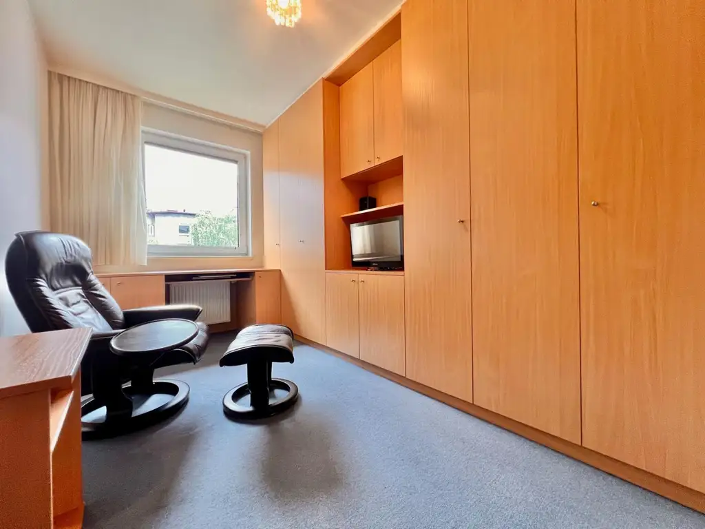 Familientauglich! 4 Zimmer + Loggia nähe Brunnenmarkt