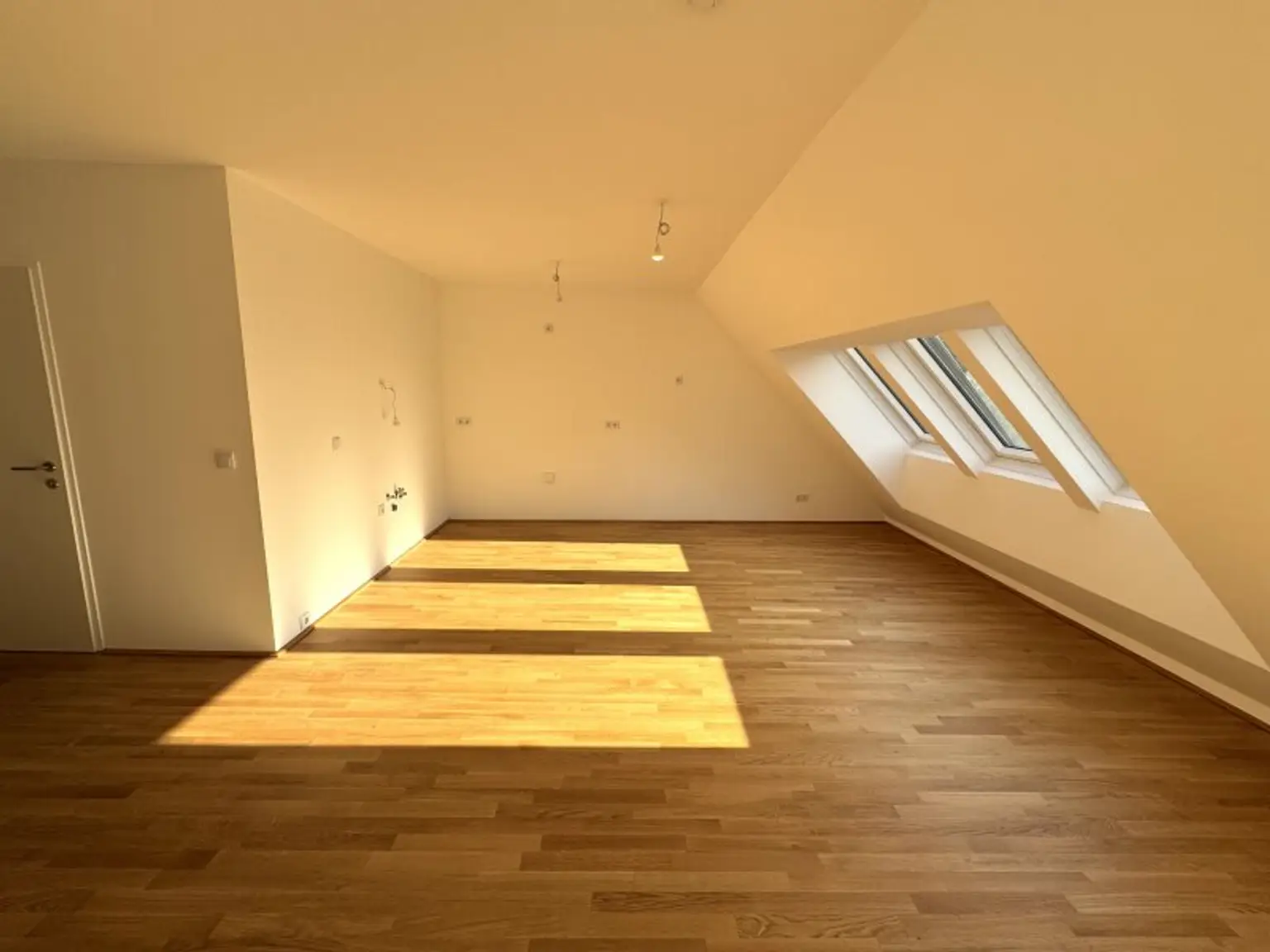 WOHNEN UND GENIESSEN IM SÜDWESTEN VON WIEN! PERFEKTE INFRASTRUKTUR – NÄHE SCHÖNBRUNN!