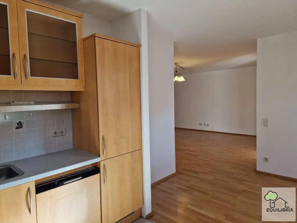 Zentrale Lage Klosterneuburg und barrierefrei - 4-Zimmer-Wohnung mit Garten und Terrasse