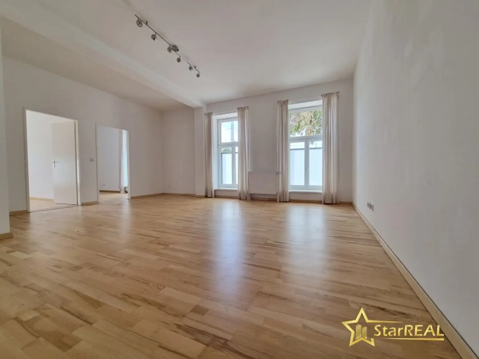 SENIORENWOHNUNG! UNBEFRISTETE HAUPTMIETE. NAHE U6 - BITTE SCHRIFTLICH ANFRAGEN!