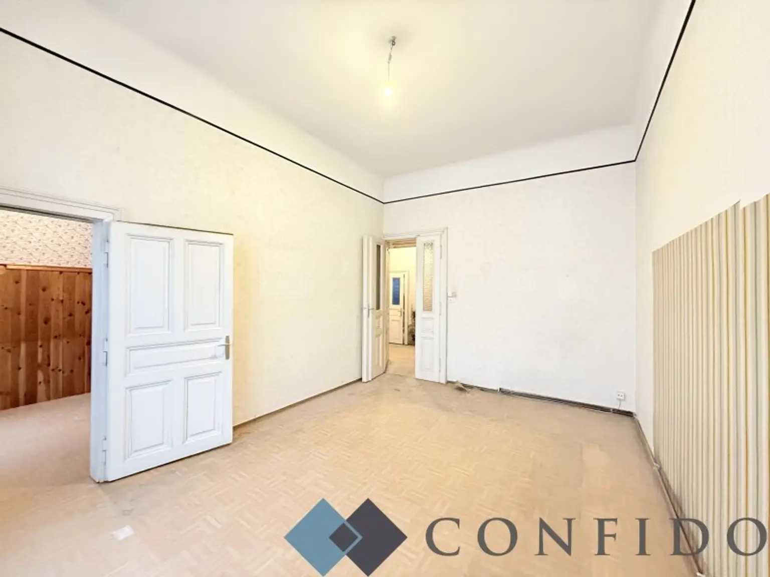 Sanierungsbedürftige 3 Zimmer Altbauwohnung mit Potenzial in der Clusiusgasse!