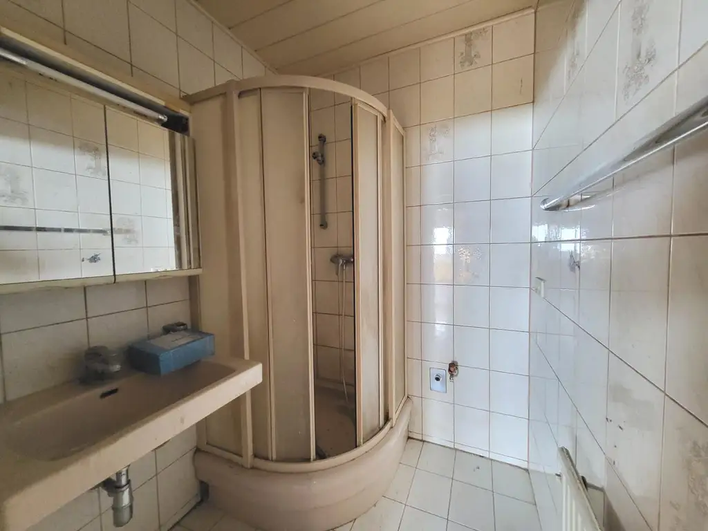 HELLE 2-ZIMMERWOHNUNG MIT GROSSER LOGGIA