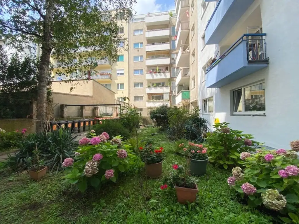 HOFRUHELAGE mit BALKON, direkt beim BOTANISCHEN GARTEN!