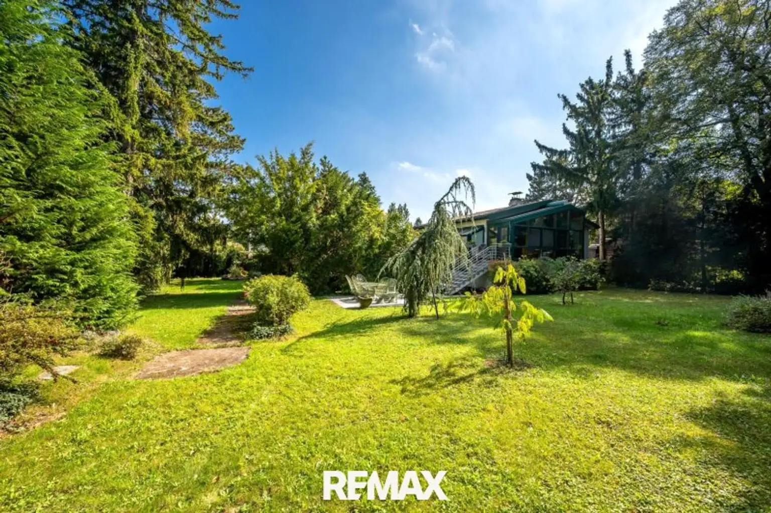 Uneinsehbares Traumgrundstück