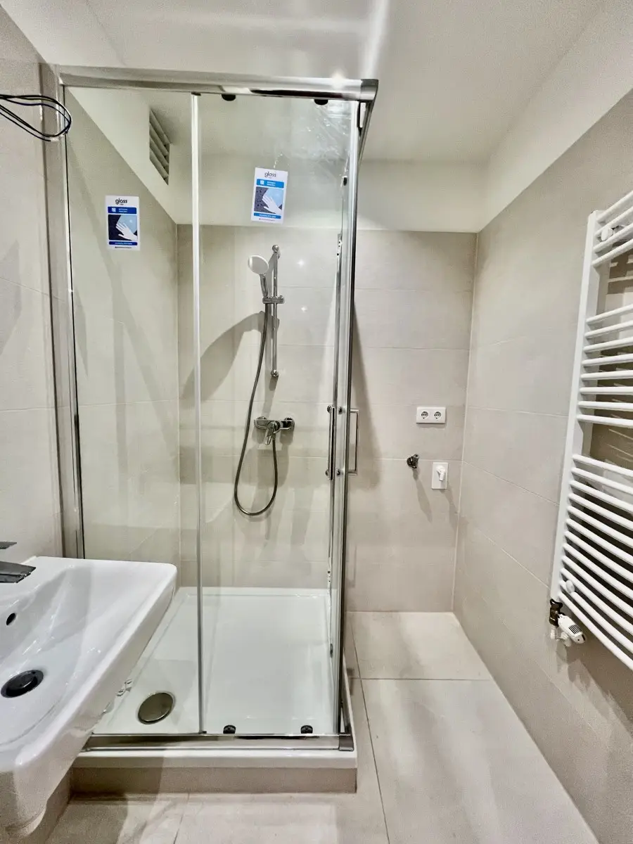 Erstbezug nach Renovierung! Modernes Wohnen in Zentraler Lage – 2-Zimmer-Wohnung in Wien