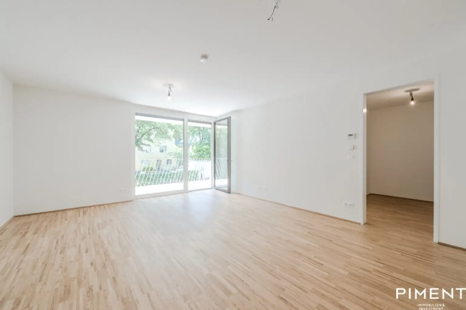 2 ZIMMER WOHNUNG MIT INNENHOFBALKON!