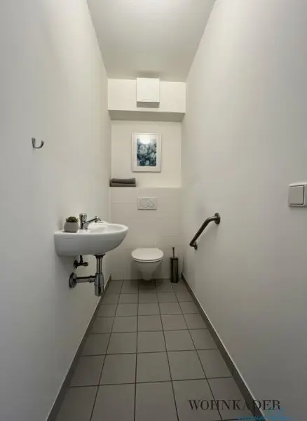 Moderne 3-Zimmer-Wohnung mit Loggia zum ruhigen Innenhof – Nähe Karmelitermarkt