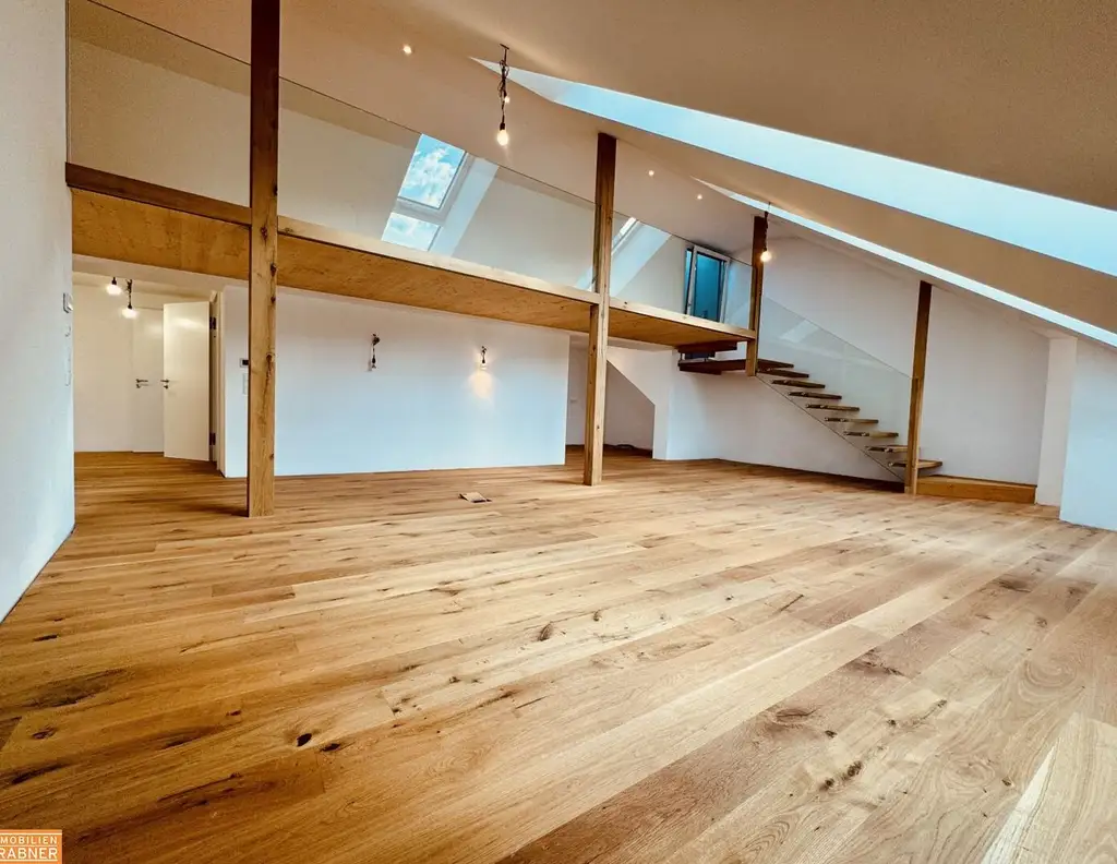 Exklusive Dachgeschosswohnung im 4-Sterne Hotel am Rathausplatz in Gmunden